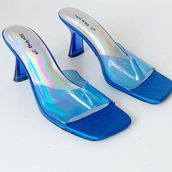 *SOLD* 90’s Open Toe Clear Blue Acrylic Heeled Mules - Picture 2 of 7